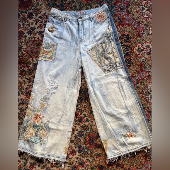 Johnny Was patchwork silk floral Wide Leg Jeans Size 32 - Picture 14 of 14